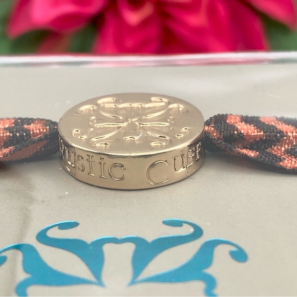 Rustic Cuff Orange Black Zig Zag Chevron Pattern Gold Tone Medallion Hair Tie - Picture 5 of 7